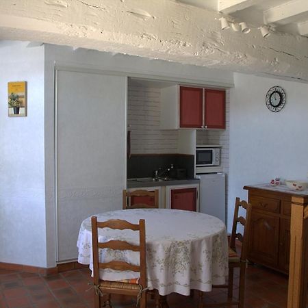 Chambre D Hote La Roussiere Saint-Ouen-Des-Toits Eksteriør bilde