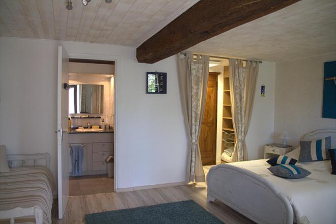 Chambre D Hote La Roussiere Saint-Ouen-Des-Toits Eksteriør bilde
